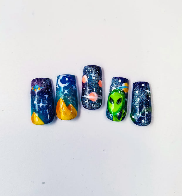 Ancient Alien Short and Sassy Hand Painted Press On Nails